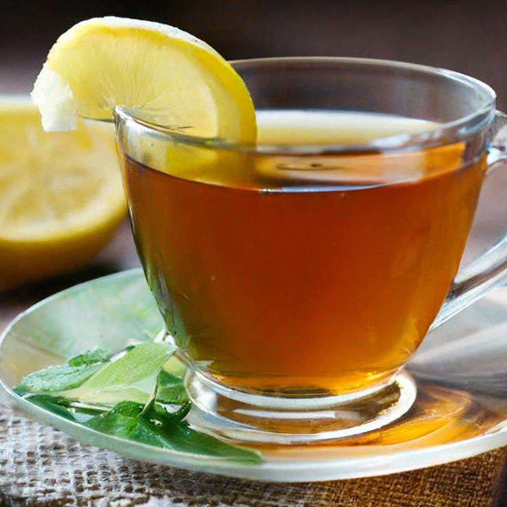 Чашка чая с лимоном