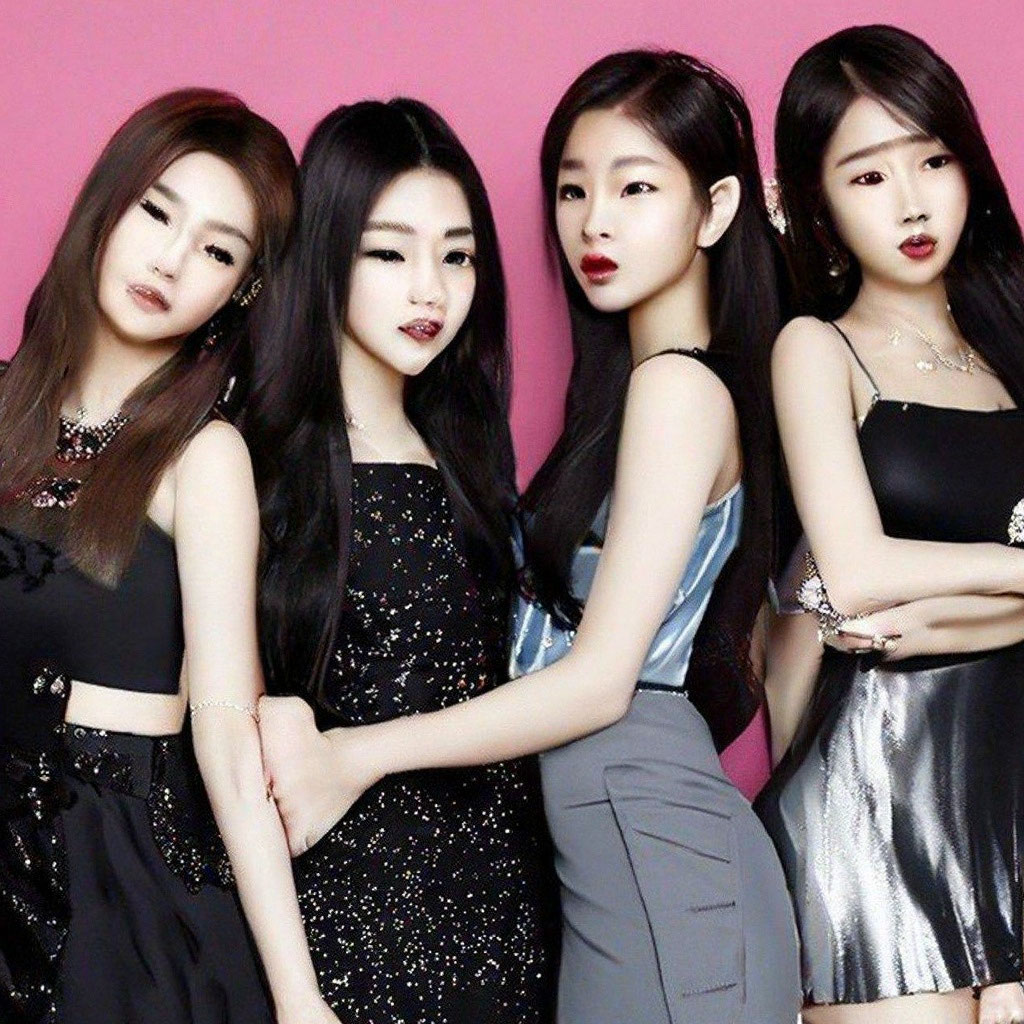 Blackpink – южнокорейский музыкальный коллектив, дебютировавший в 2016 г» —  создано в Шедевруме