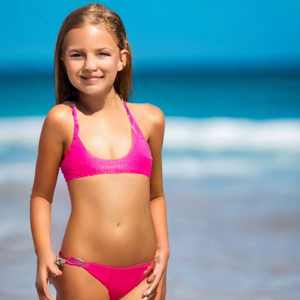 Девочки в плавках Happy Panda